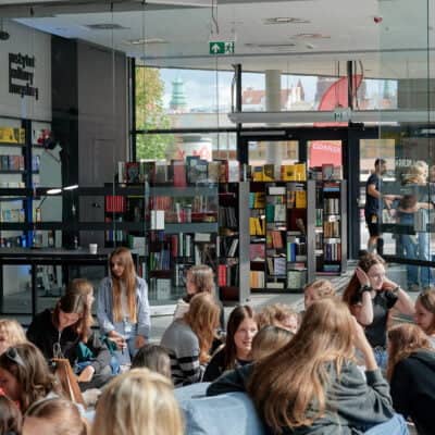 Premiery, rozmowy o literaturze i dobre książki. Program literacki IKM 